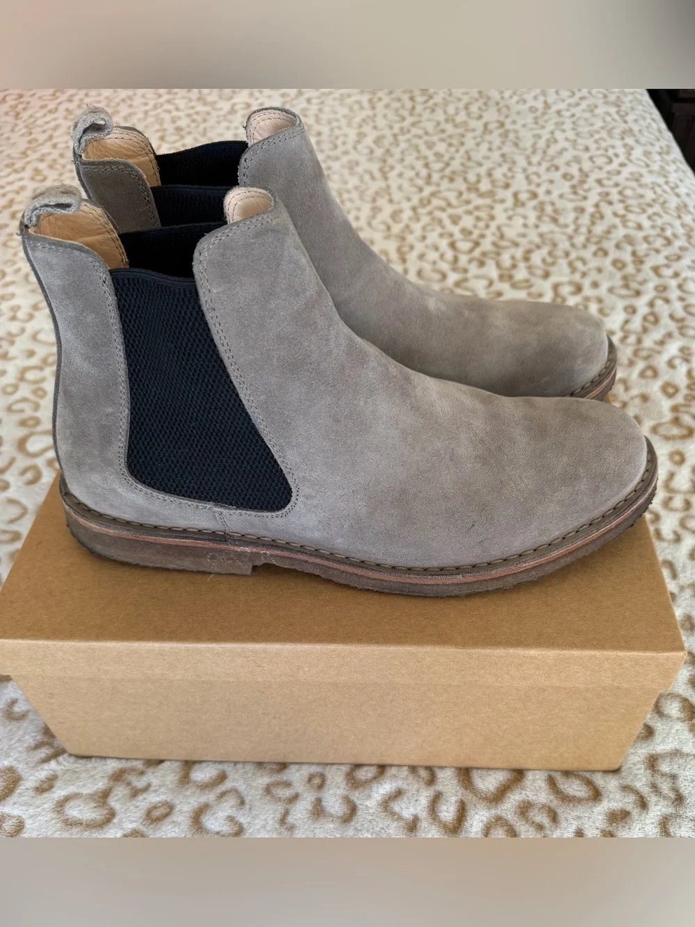 Astorflex Men’s Handmade Italian Bitflex  Stone Suede Chelsea Boots Size: US 11